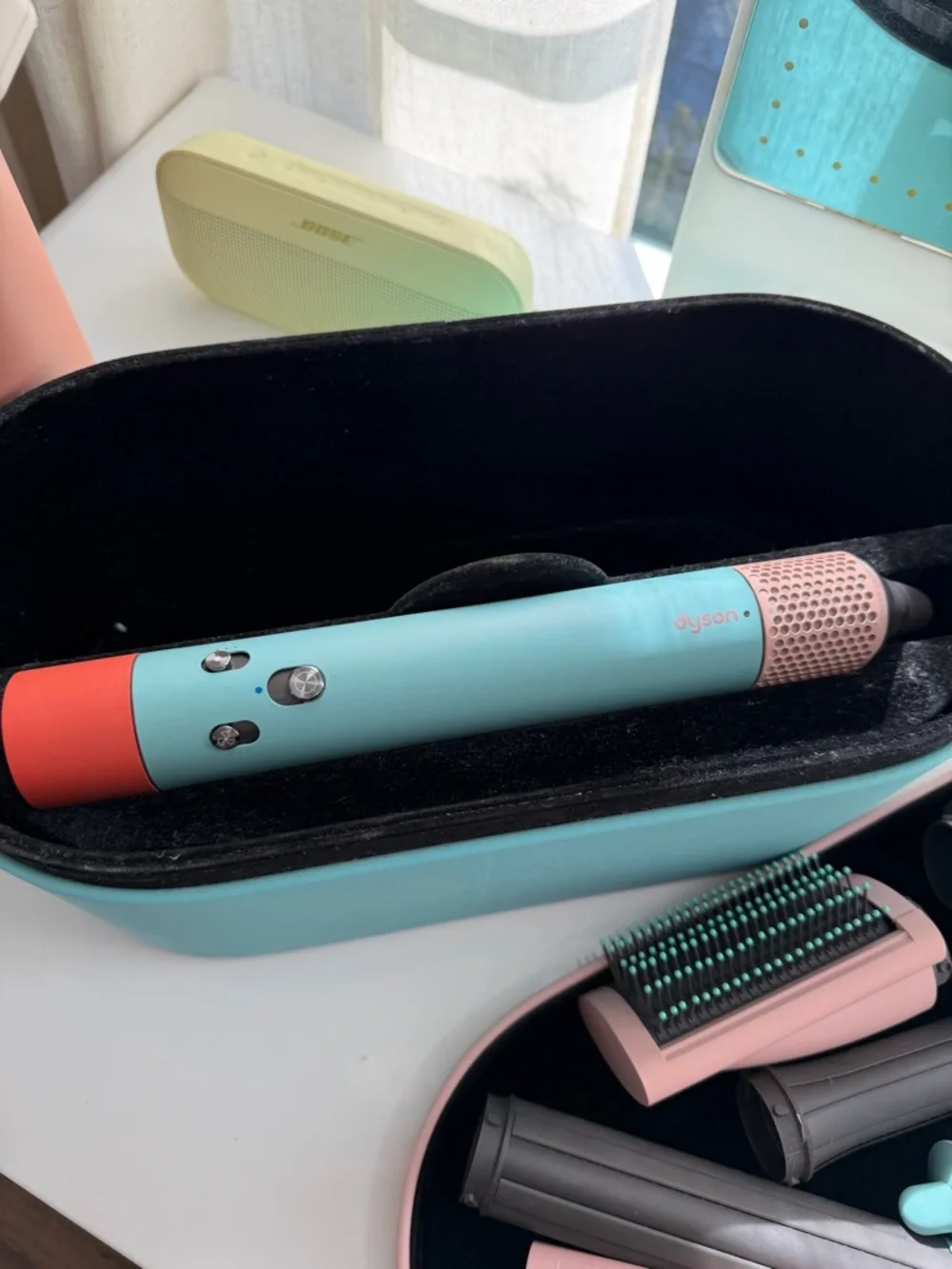 Dyson airwrap styler tool - Picture 3 of 9